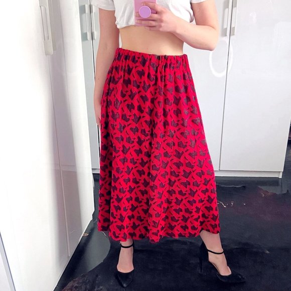 CULOTTES Women’s Fine Knit Fabric High Waisted Graphic Pattern Black Red sz M - Picture 4 of 5